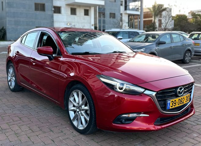 מודעת רכב מאזדה 3
