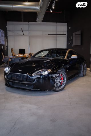 מודעת רכב אסטון מרטין ואנטאג'