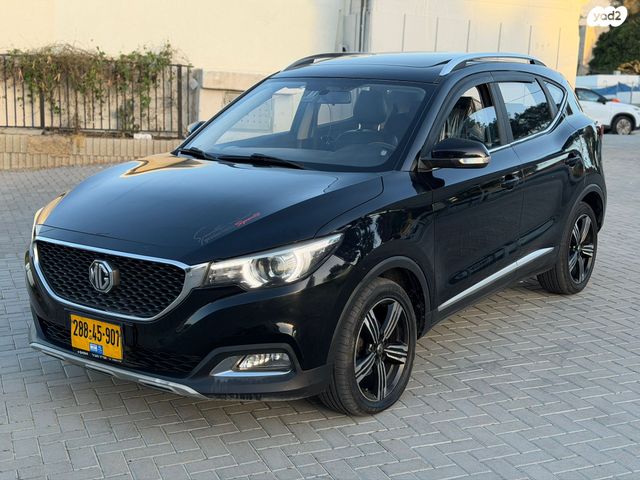 מודעת רכב אם ג'י ZS