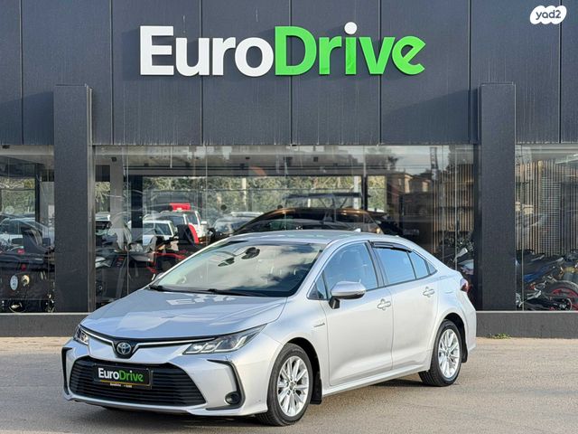 מודעת רכב טויוטה קורולה