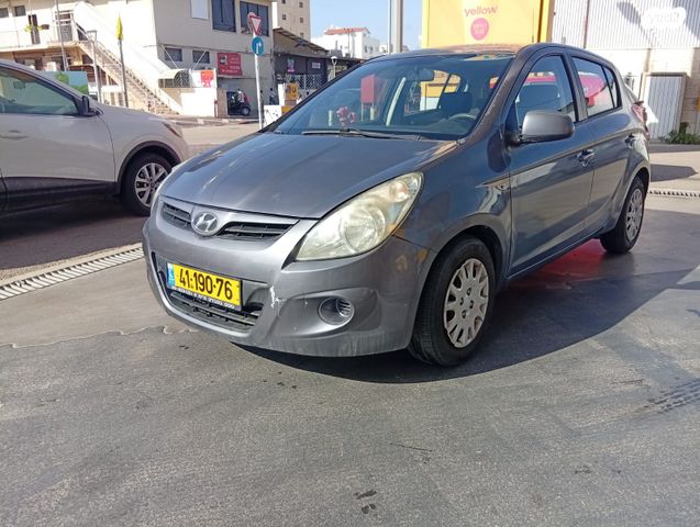 מודעת רכב יונדאי i20