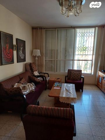 יצחק יציב 28