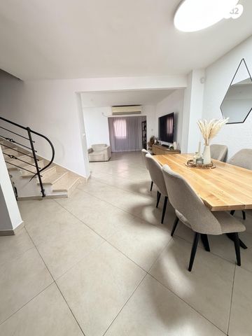 הרב עוזיאל 1234