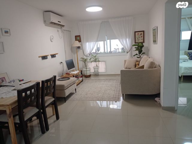 לוס אנג'לס 17