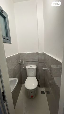 ד"ר אברהם אליהו הרכבי 46