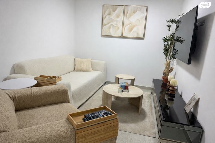 פלורי אשר 36