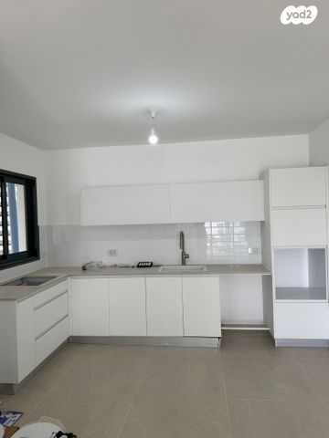 הרב מרדכי אליהו 23