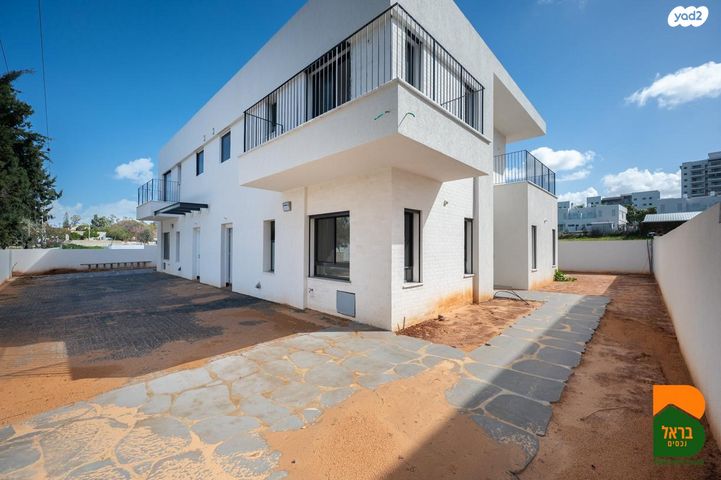 מרכז פרדס חנה