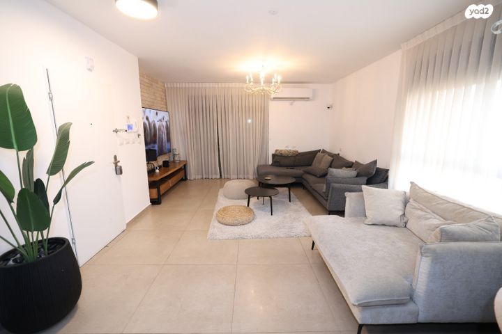 גג/ פנטהאוז