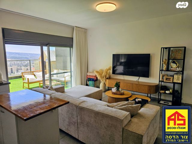 גג/ פנטהאוז