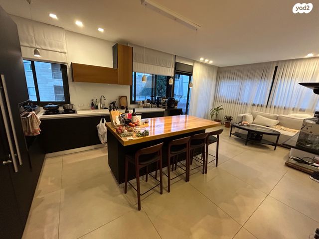 סמטת שבע שיקמים 