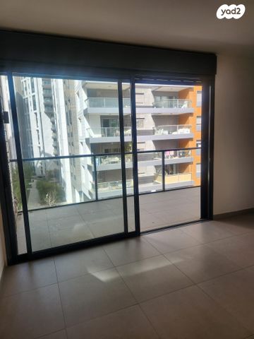 צבי מנדלבלט 4