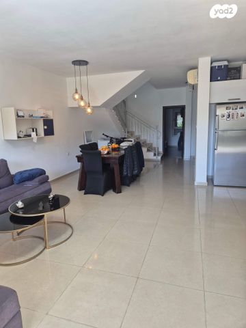 גן יבנה מערב