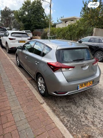 מודעת רכב טויוטה אוריס