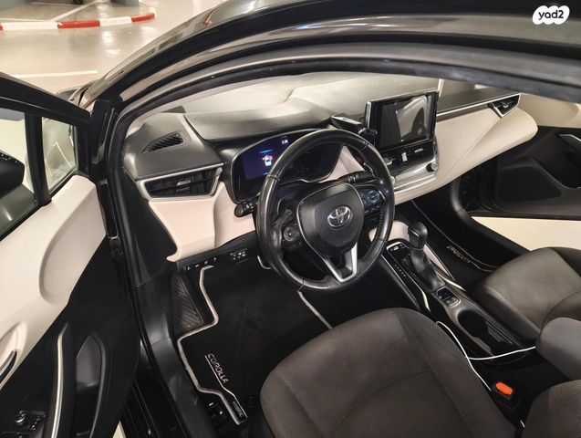 מודעת רכב טויוטה קורולה