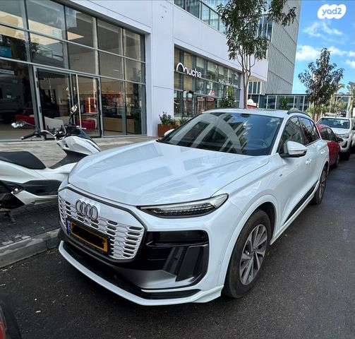 מודעת רכב אאודי Q6 e-tron
