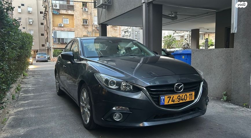 מודעת רכב מאזדה 3