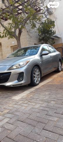 מודעת רכב מאזדה 3