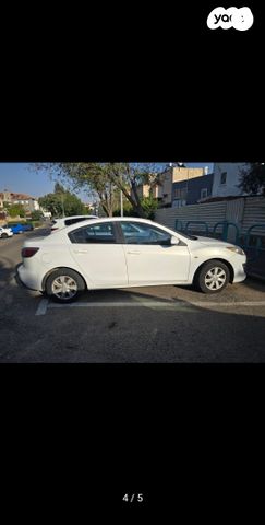 מודעת רכב מאזדה 3