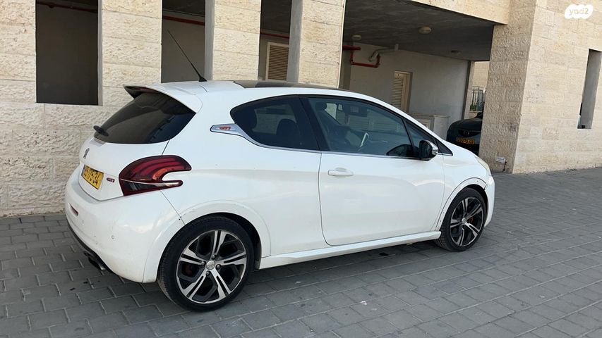 מודעת רכב פיג'ו 208