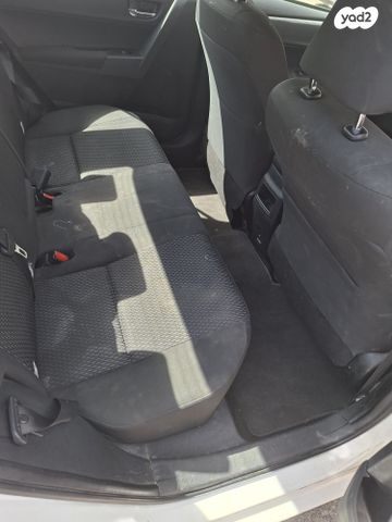 מודעת רכב טויוטה קורולה