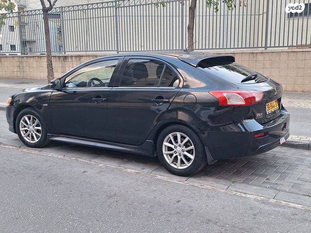 מודעת רכב מיצובישי לנסר