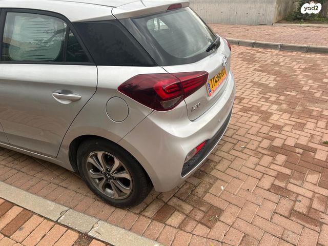 מודעת רכב יונדאי i20