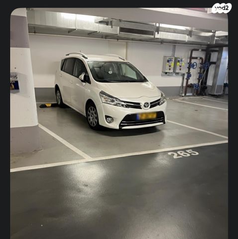 מודעת רכב טויוטה ורסו