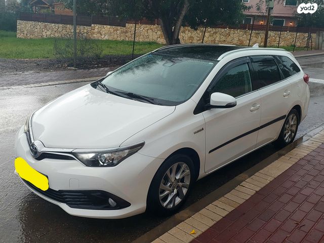 מודעת רכב טויוטה אוריס