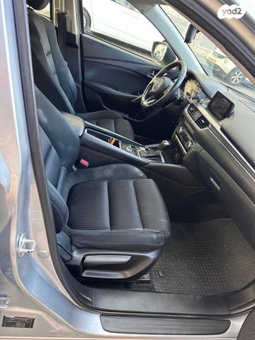 מודעת רכב מאזדה 6