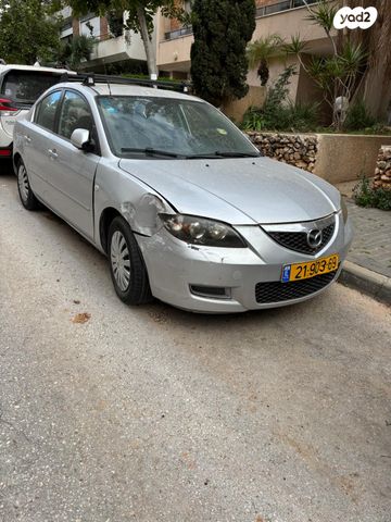 מודעת רכב מאזדה 3
