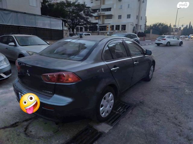 מודעת רכב מיצובישי לנסר