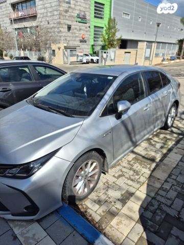 מודעת רכב טויוטה קורולה