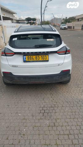 מודעת רכב ג׳ילי Geometry C