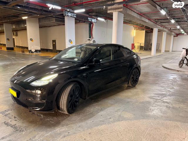 מודעת רכב טסלה מודל Y