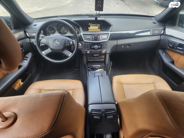 מודעת רכב מרצדס-בנץ E-class