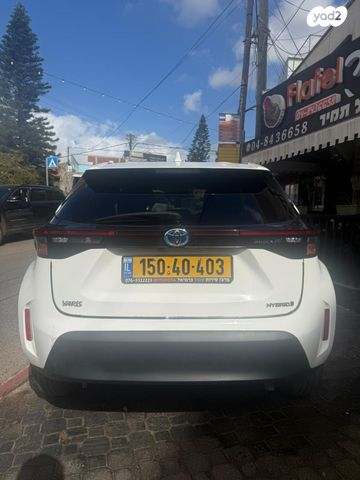 מודעת רכב טויוטה יאריס קרוס