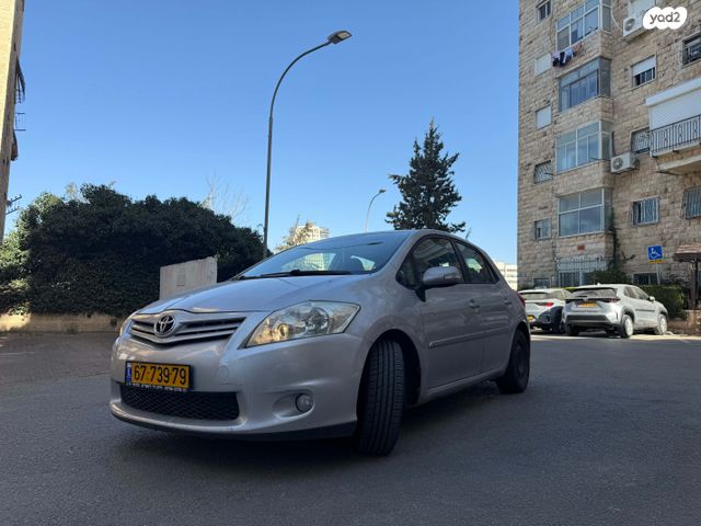 מודעת רכב טויוטה אוריס