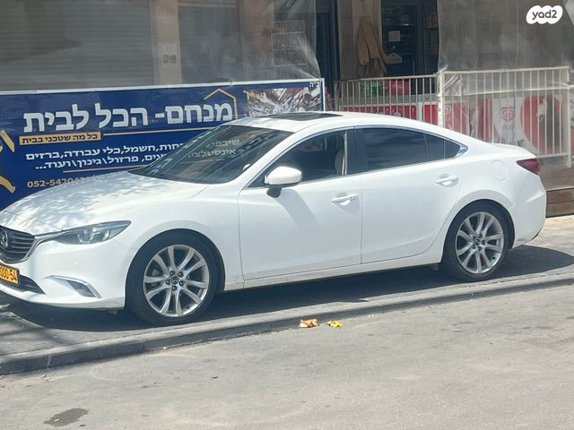 מודעת רכב מאזדה 6