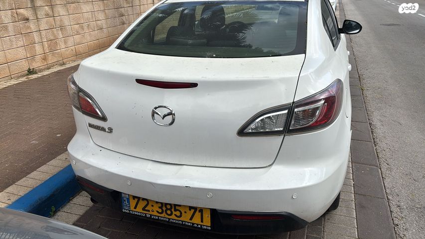 מודעת רכב מאזדה 3