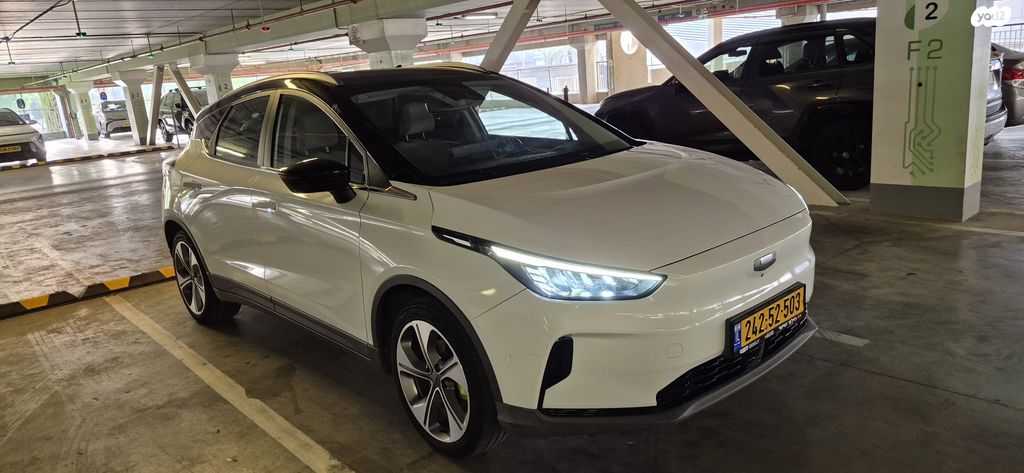 מודעת רכב ג׳ילי Geometry C