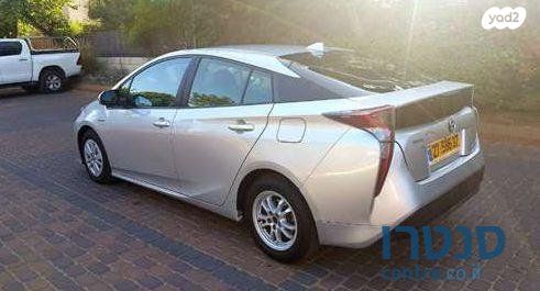 מודעת רכב טויוטה פריוס