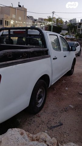 מודעת רכב איסוזו די-מקס