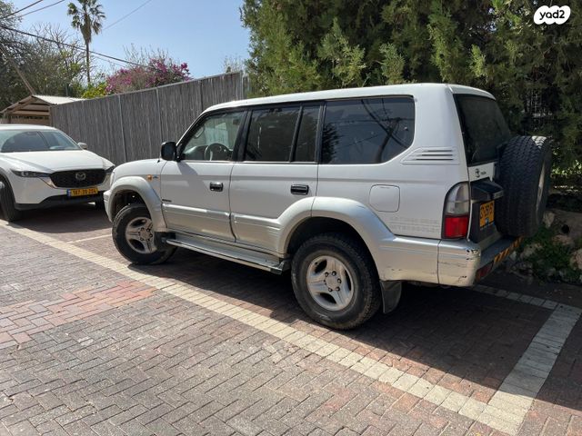 מודעת רכב טויוטה לנד קרוזר