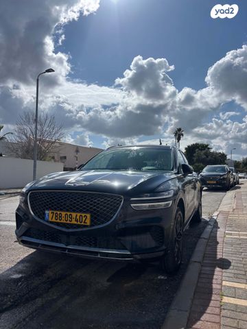 מודעת רכב ג'נסיס GV70