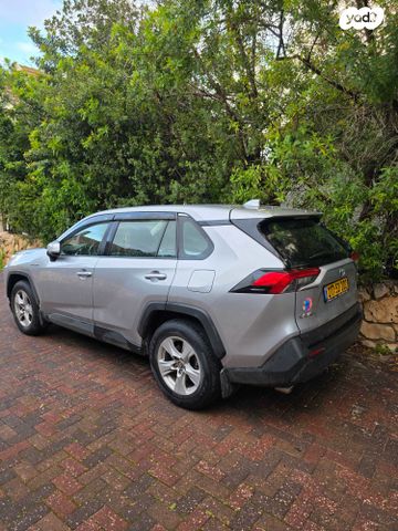 מודעת רכב טויוטה RAV4