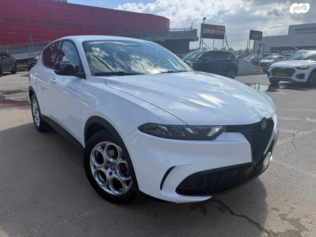 מודעת רכב אלפא רומיאו טונלה