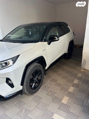 מודעת רכב טויוטה RAV4