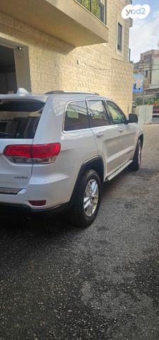 מודעת רכב ג'יפ גרנד צ'ירוקי