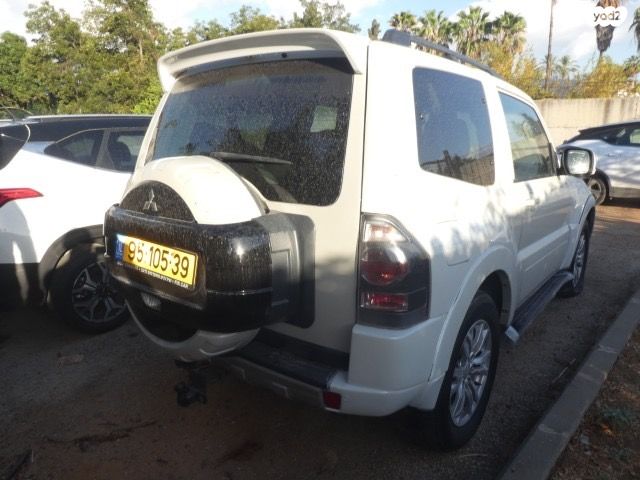 מודעת רכב מיצובישי פג'רו